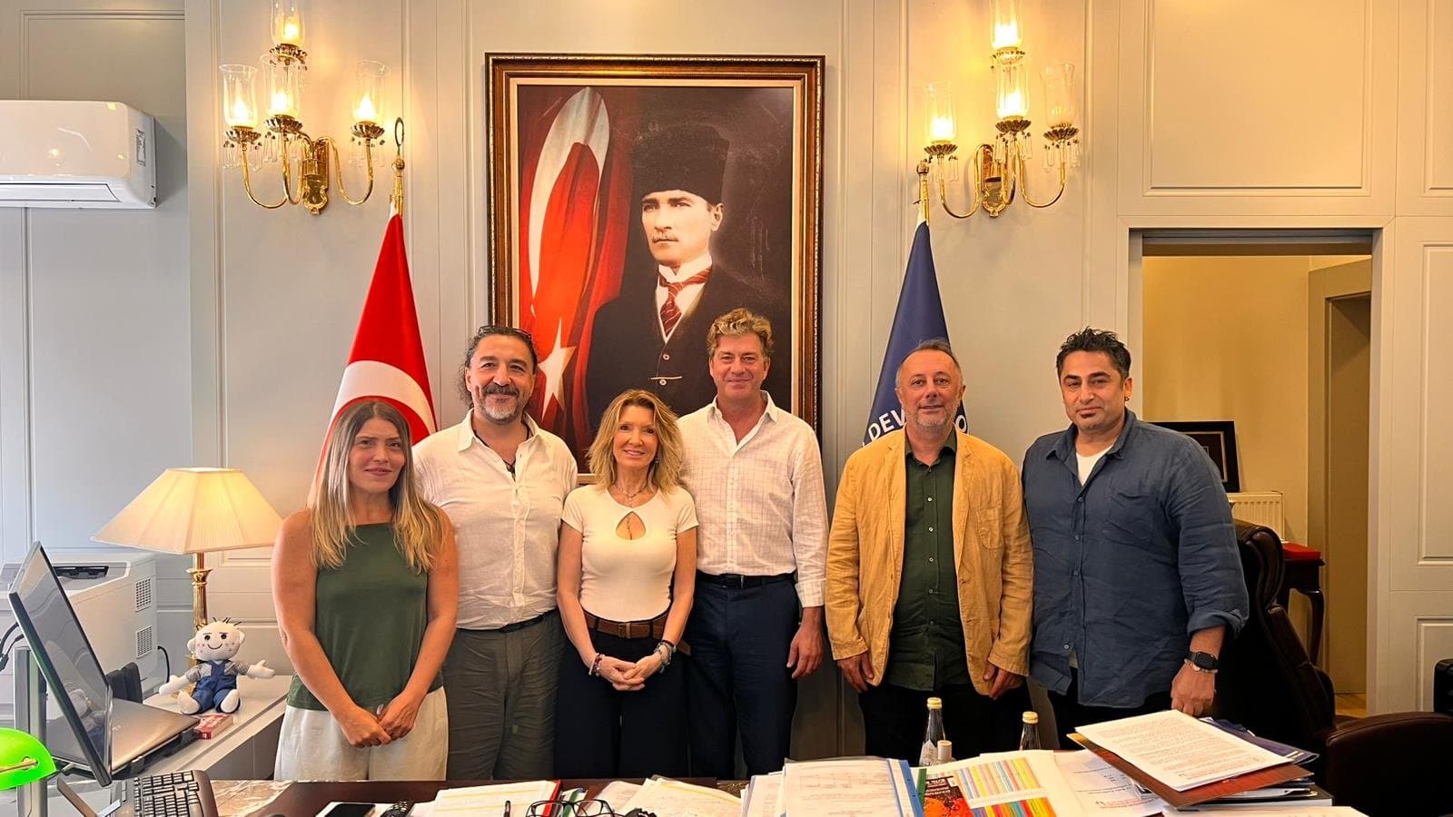 Sanatçılarımızın Geleceği İçin Güç Birliği: Çözüm Odaklı Diyalog Toplantısı